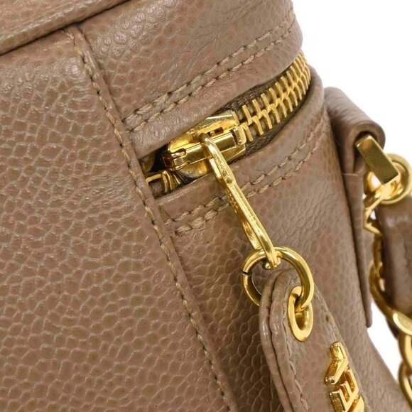 Chanel Brown Calfskin Shoulder Bag 135081 - Picture 3 of 10